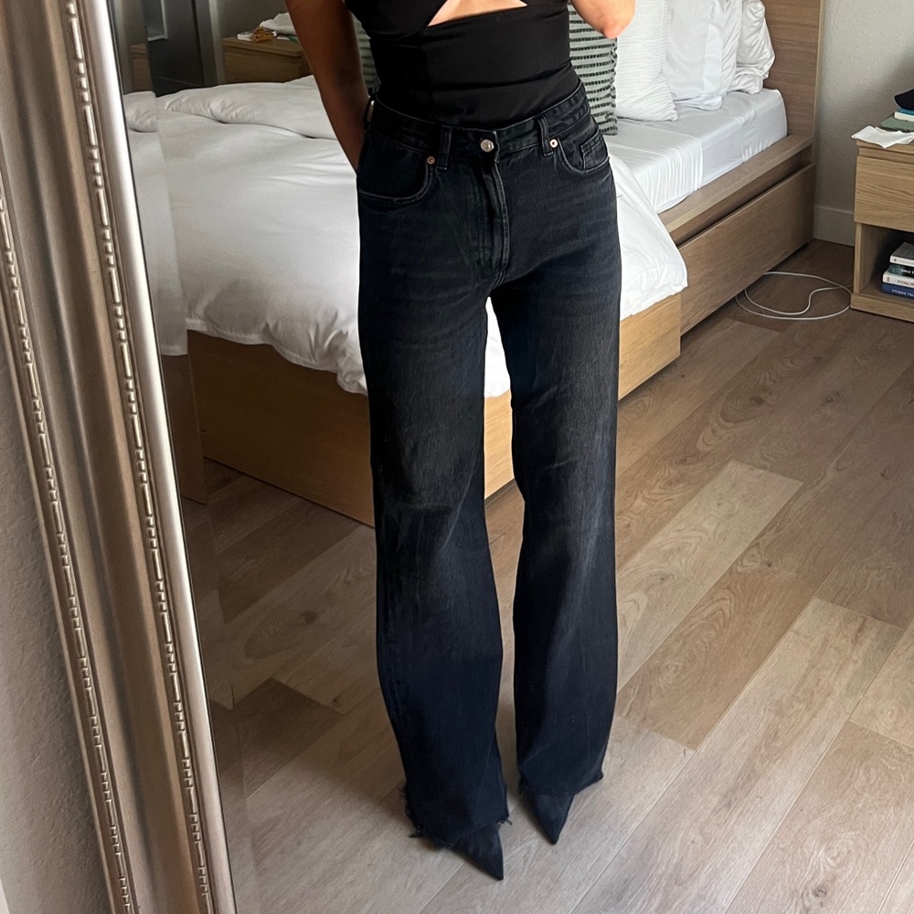 Zara Wide Leg High Rise Jeans